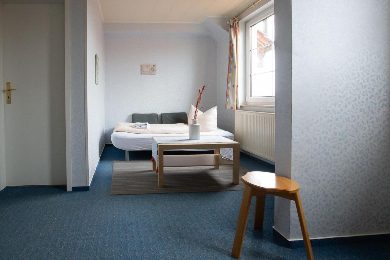 Hotel Dolgesheim Екстер'єр фото