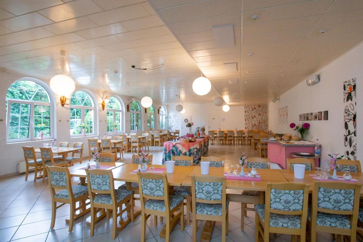 Hotel Dolgesheim Екстер'єр фото