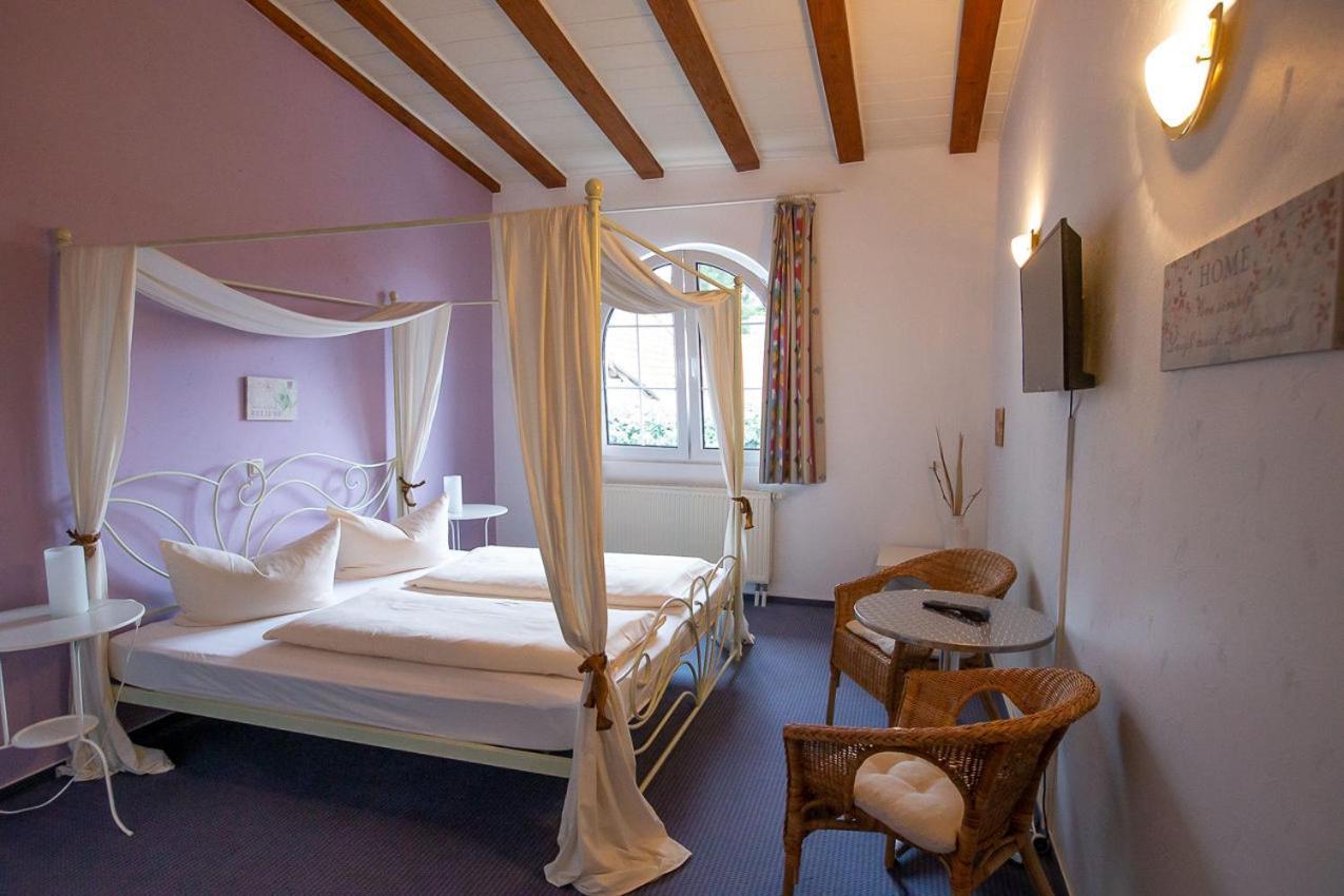 Hotel Dolgesheim Екстер'єр фото